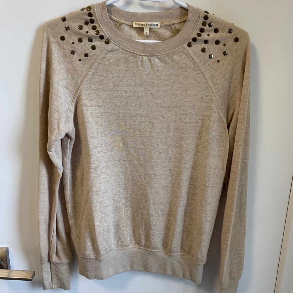 Super soft Studded sweatshirt
